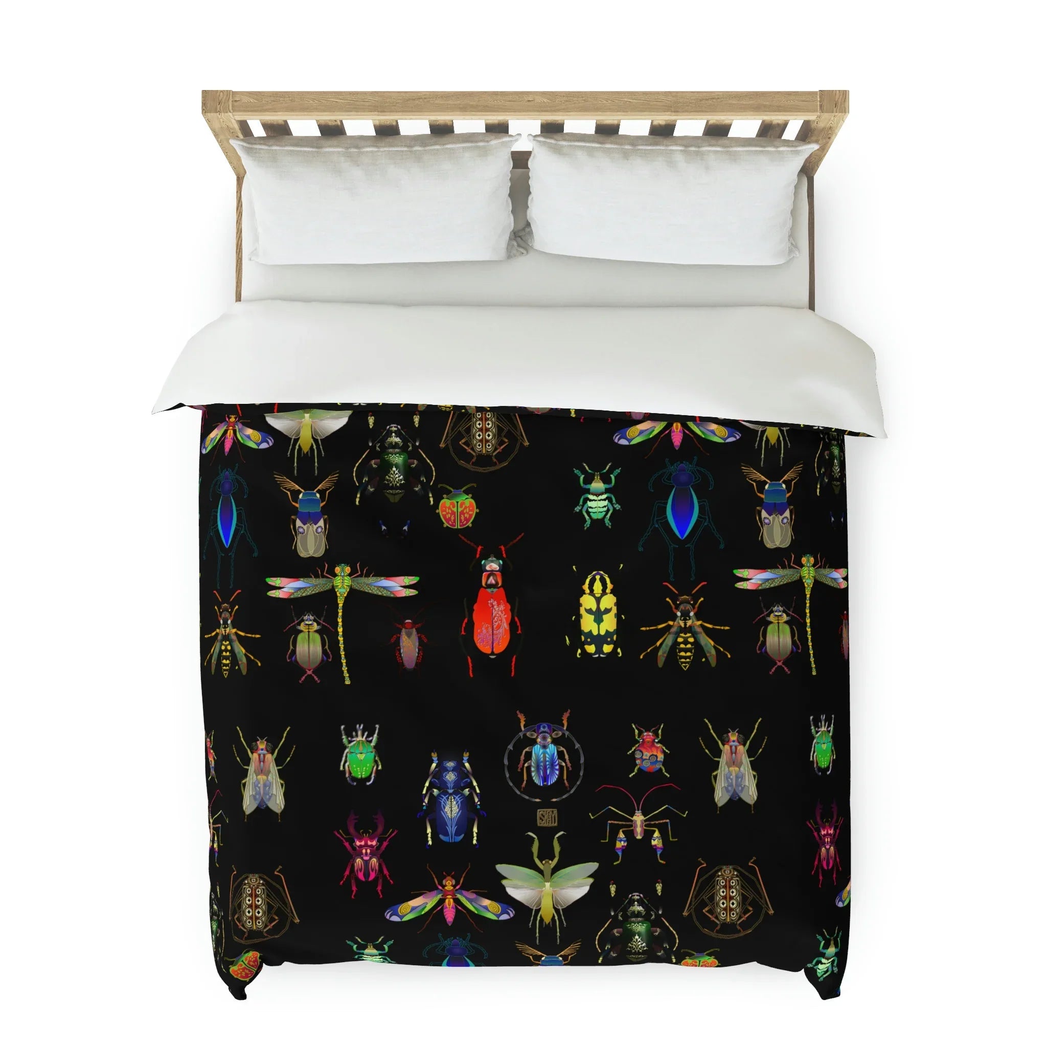 Shoosty Bugs Combo 1 Duvet Cover a 88" × 88" - Wearable Fine Art by Shoosty